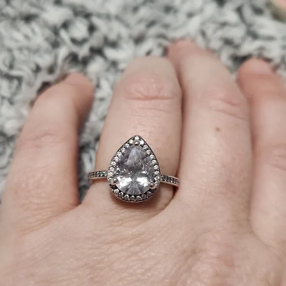 Pandora ring size 6 - Picture 3 of 3